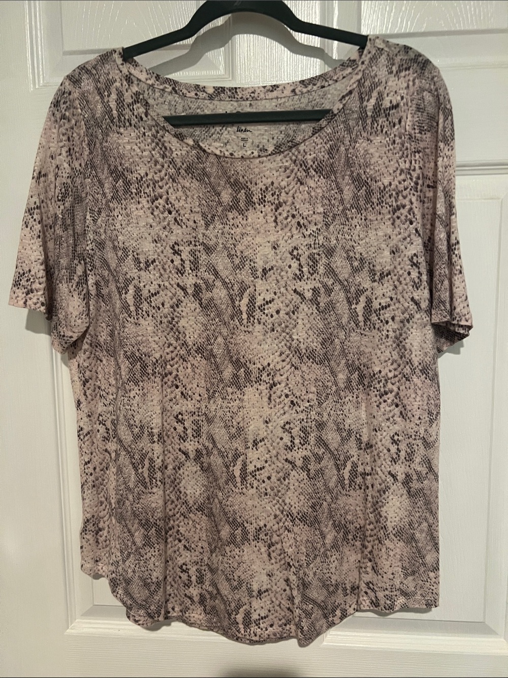 LOFT Short Sleeve Snake Print Top in Beige and Gray
